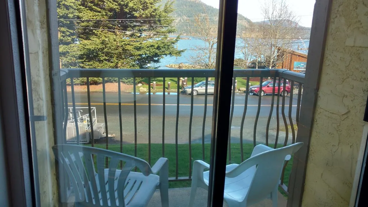 Wessex Inn By The Sea Cowichan Bay Canadá